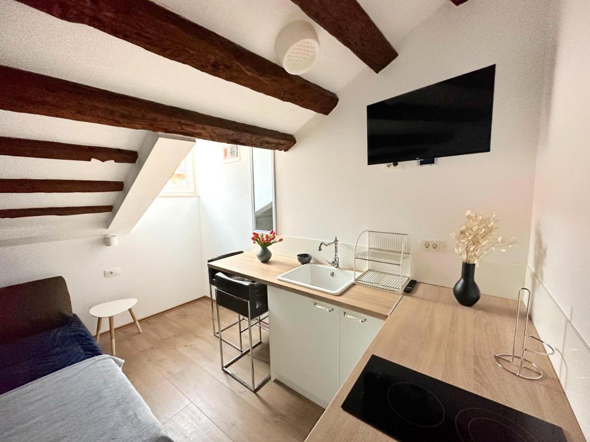 Romeo Apartments Rovigno Exterior photo